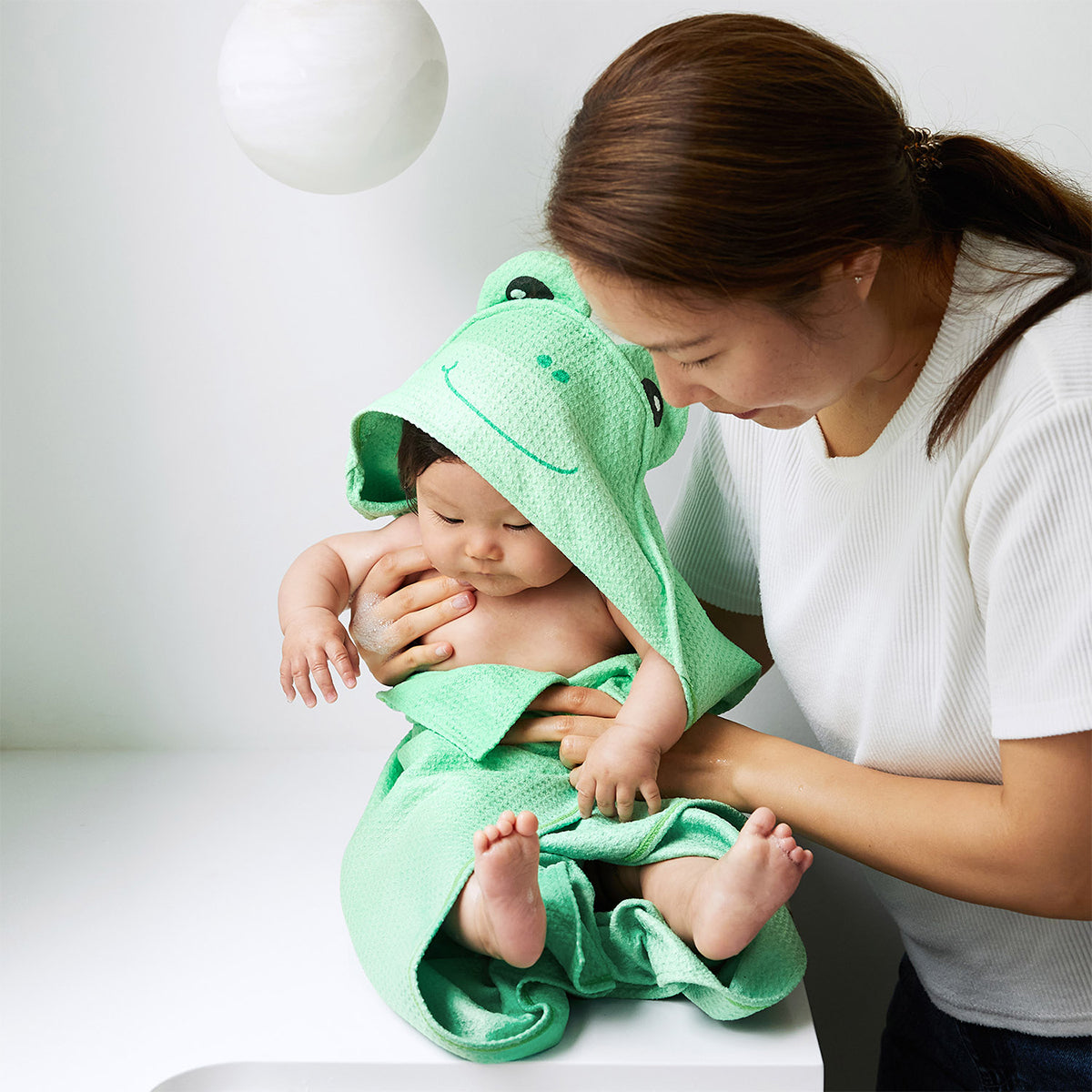 Baby Hooded Towel Animal Collection - Frankie Frog