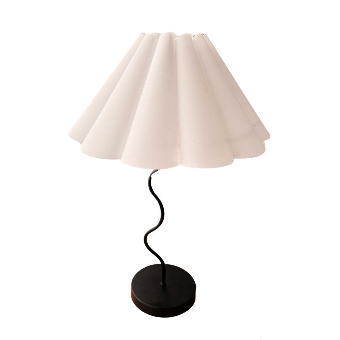 Wavy Table Lamp - Black