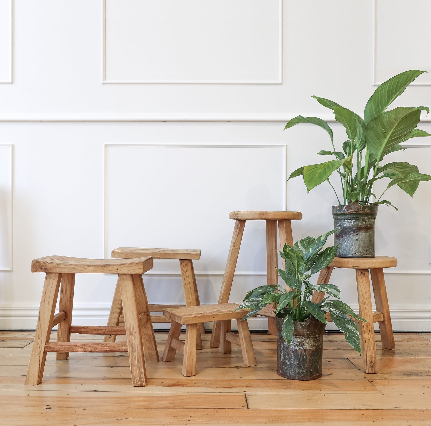 Parq Barstool Round - Natural